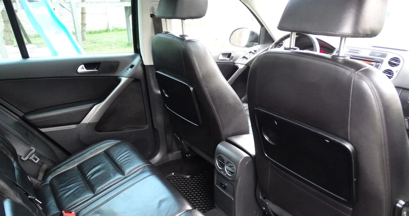 Volkswagen Tiguan cena 40900 przebieg: 225000, rok produkcji 2009 z Milanówek małe 667